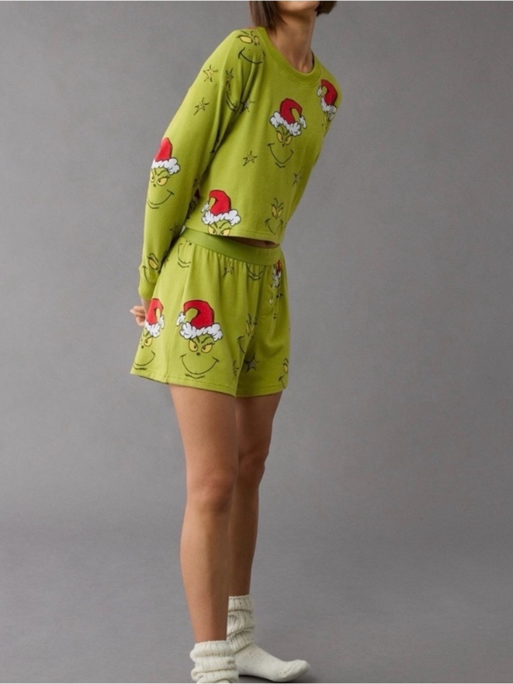 NWT American Eagle Green Grinch Pajama Set, Size M - Picture 2 of 2